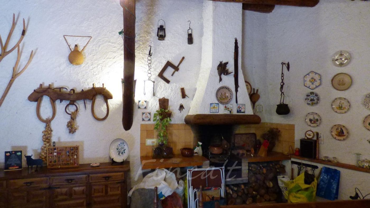 4 bedroom Finca/Country House for sale in Moia with pool garage - € 385,000 (Ref: 9420159)