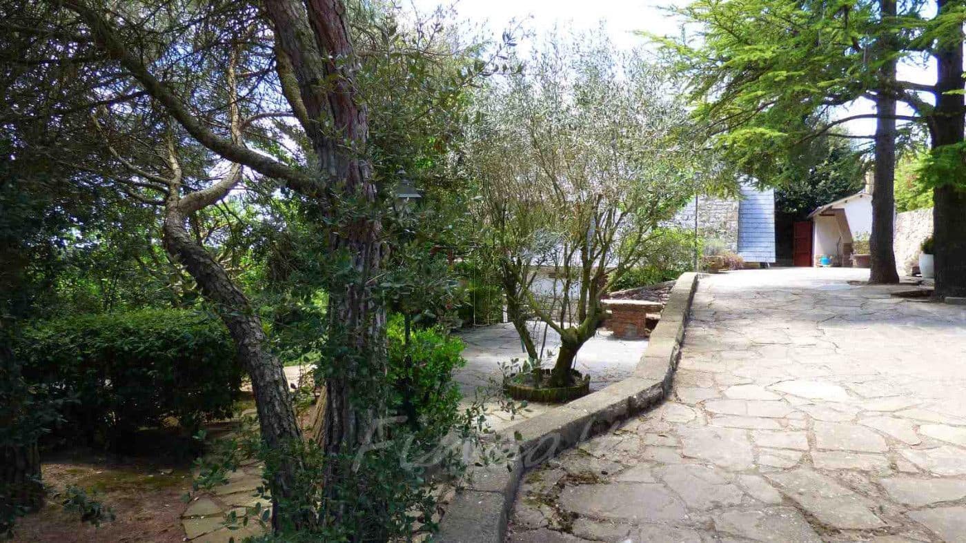 4 bedroom Finca/Country House for sale in Moia with pool garage - € 385,000 (Ref: 9420159)