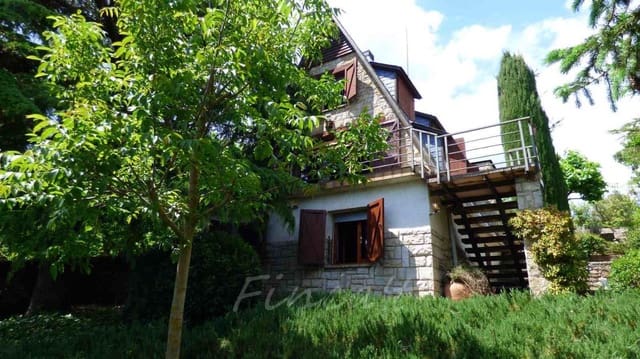 4 bedroom Finca/Country House for sale in Moià with pool garage - € 385,000 (Ref: 9420159)