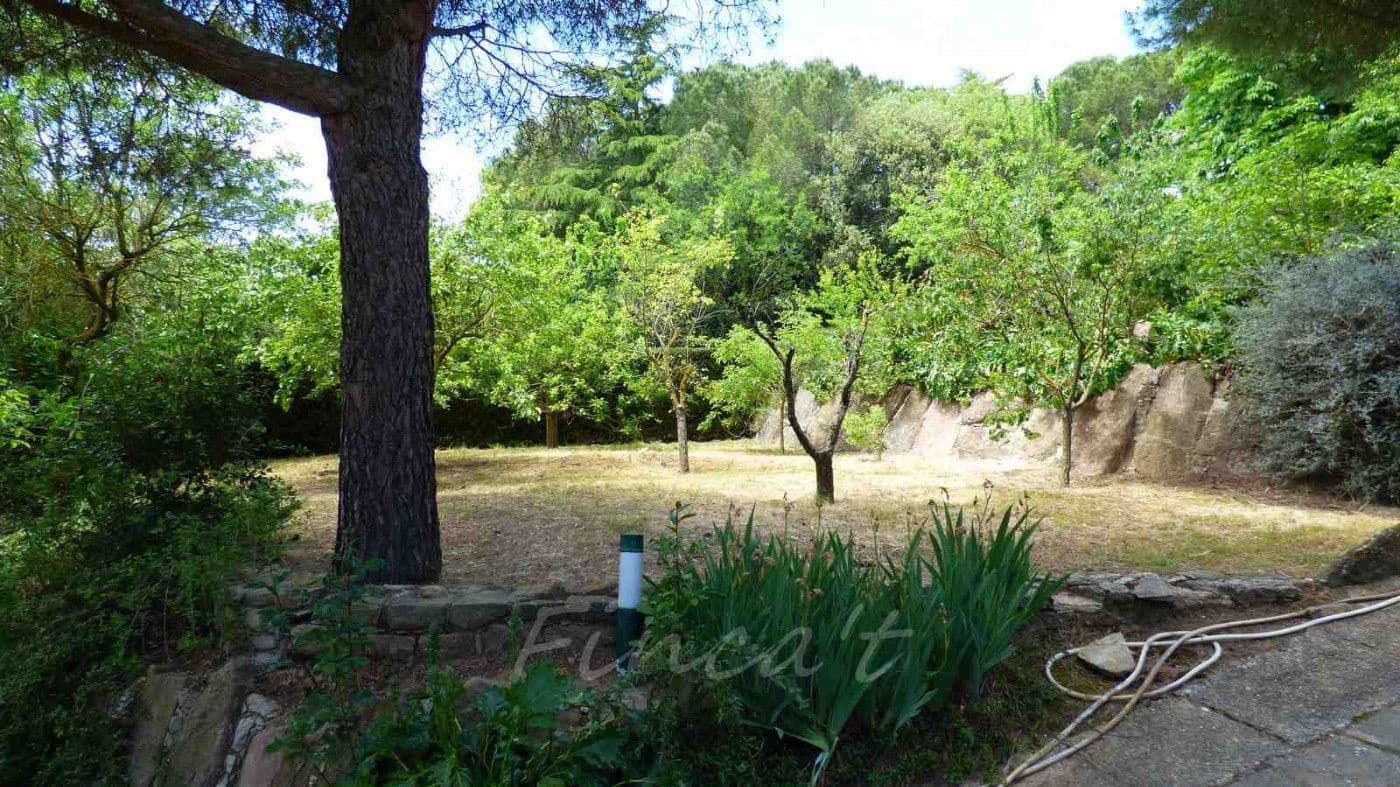 4 bedroom Finca/Country House for sale in Moia with pool garage - € 385,000 (Ref: 9420159)