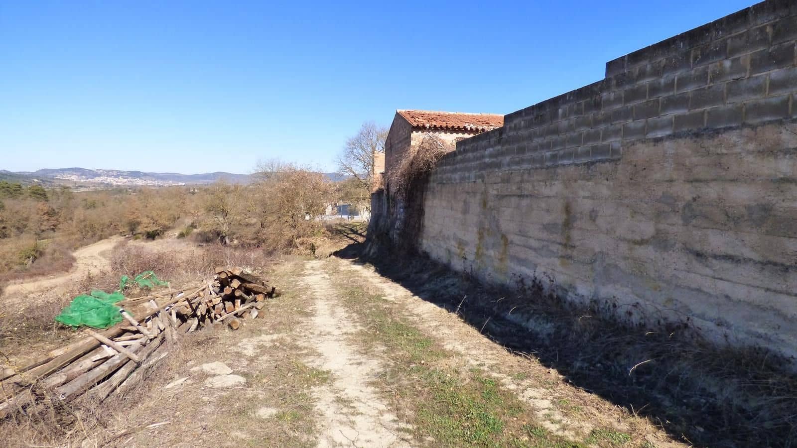 Raunio myytävänä paikassa Castelltercol - 700 000 € (Ref: 9420161)