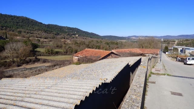 Raunio myytävänä paikassa Castellterçol - 700 000 € (Ref: 9420161)