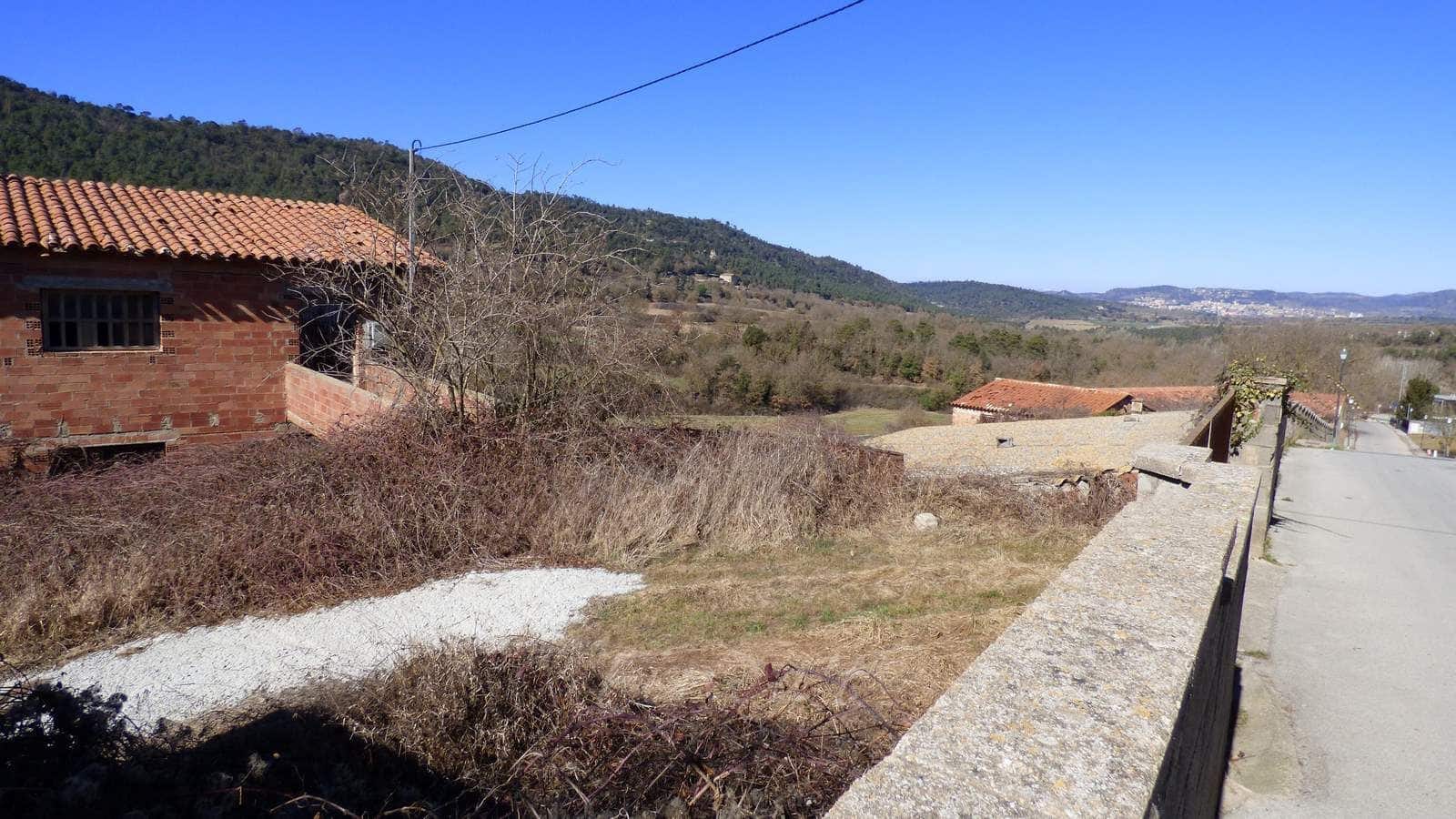 Raunio myytävänä paikassa Castelltercol - 700 000 € (Ref: 9420161)