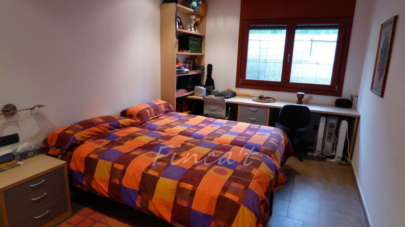 6 bedroom Villa for sale in Moia with pool garage - € 690,000 (Ref: 9420162)