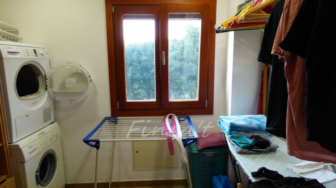 6 bedroom Villa for sale in Moia with pool garage - € 690,000 (Ref: 9420162)