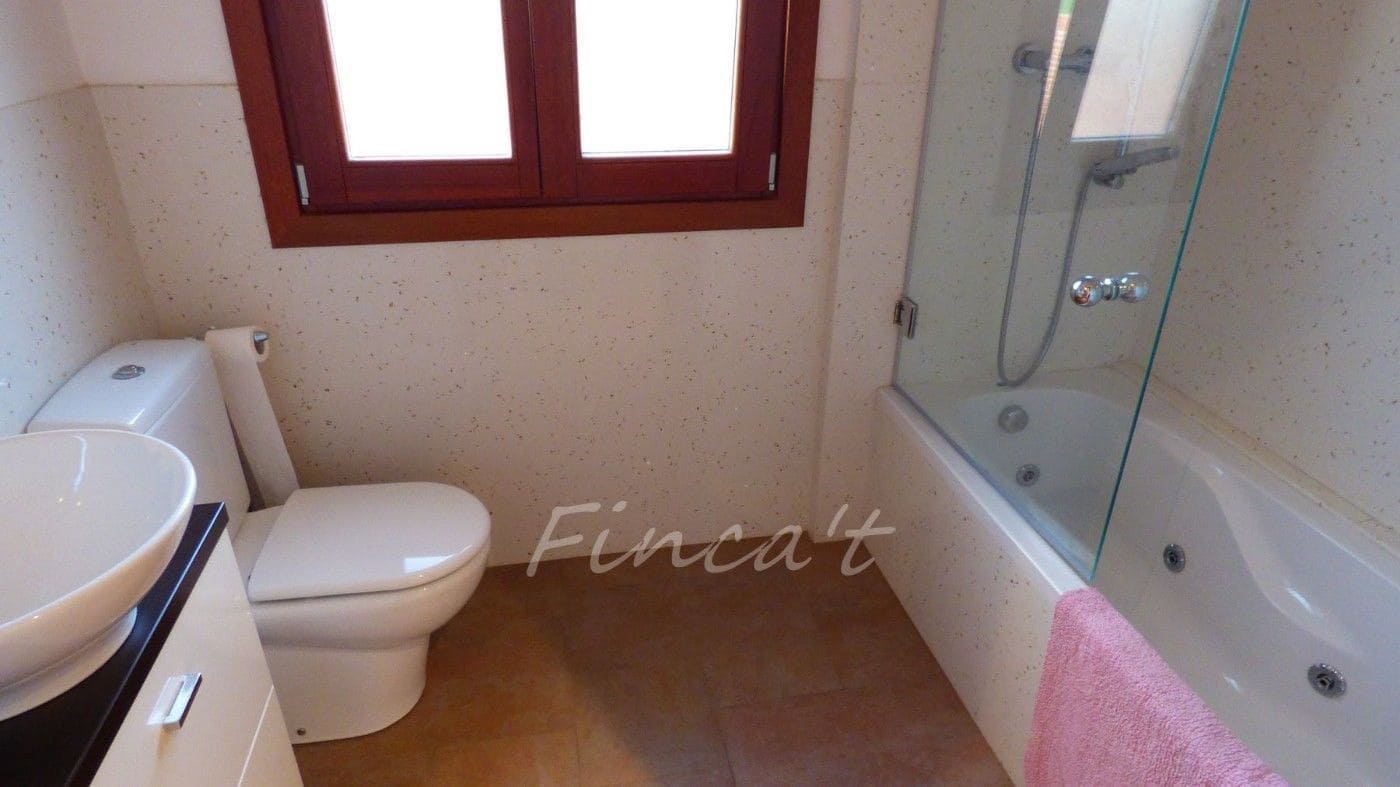 6 bedroom Villa for sale in Moia with pool garage - € 690,000 (Ref: 9420162)