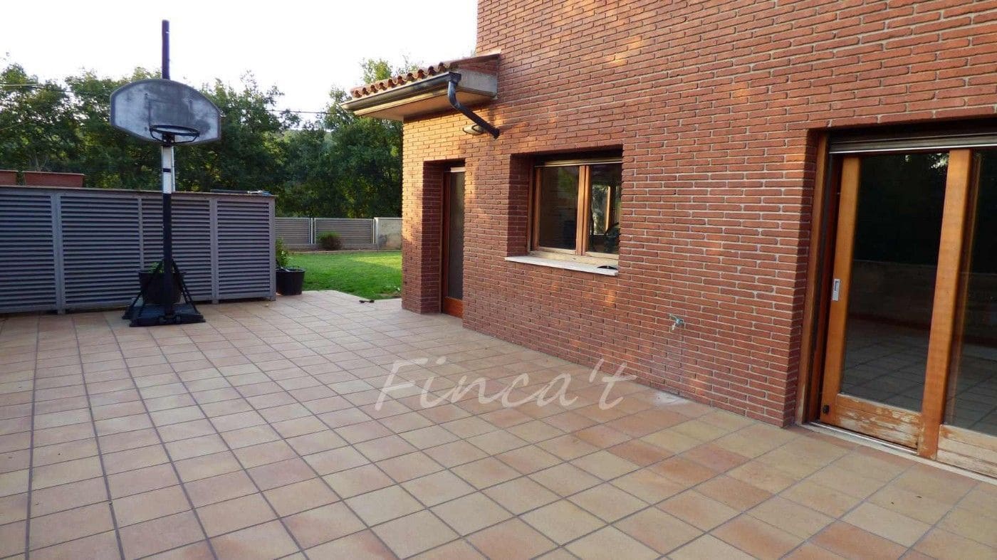 6 bedroom Villa for sale in Moia with pool garage - € 690,000 (Ref: 9420162)