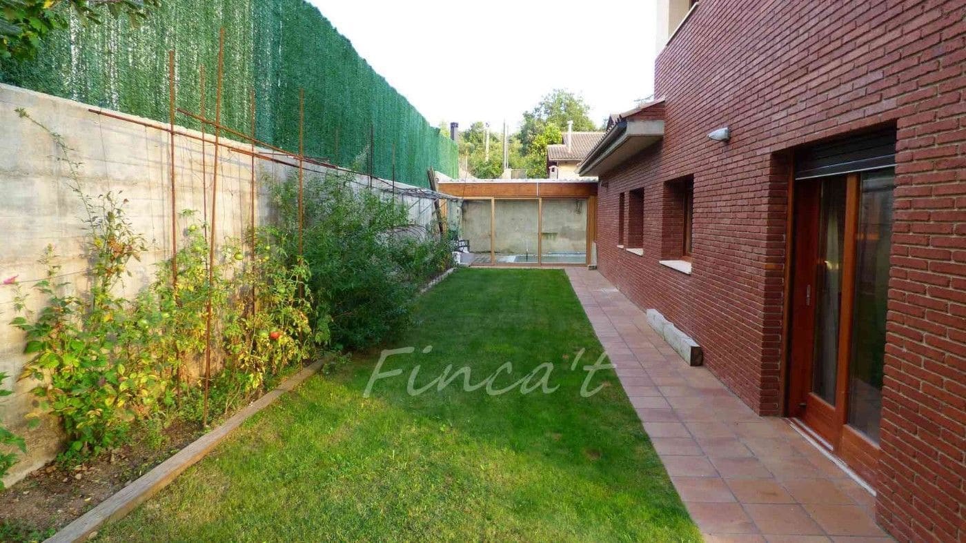 6 bedroom Villa for sale in Moia with pool garage - € 690,000 (Ref: 9420162)