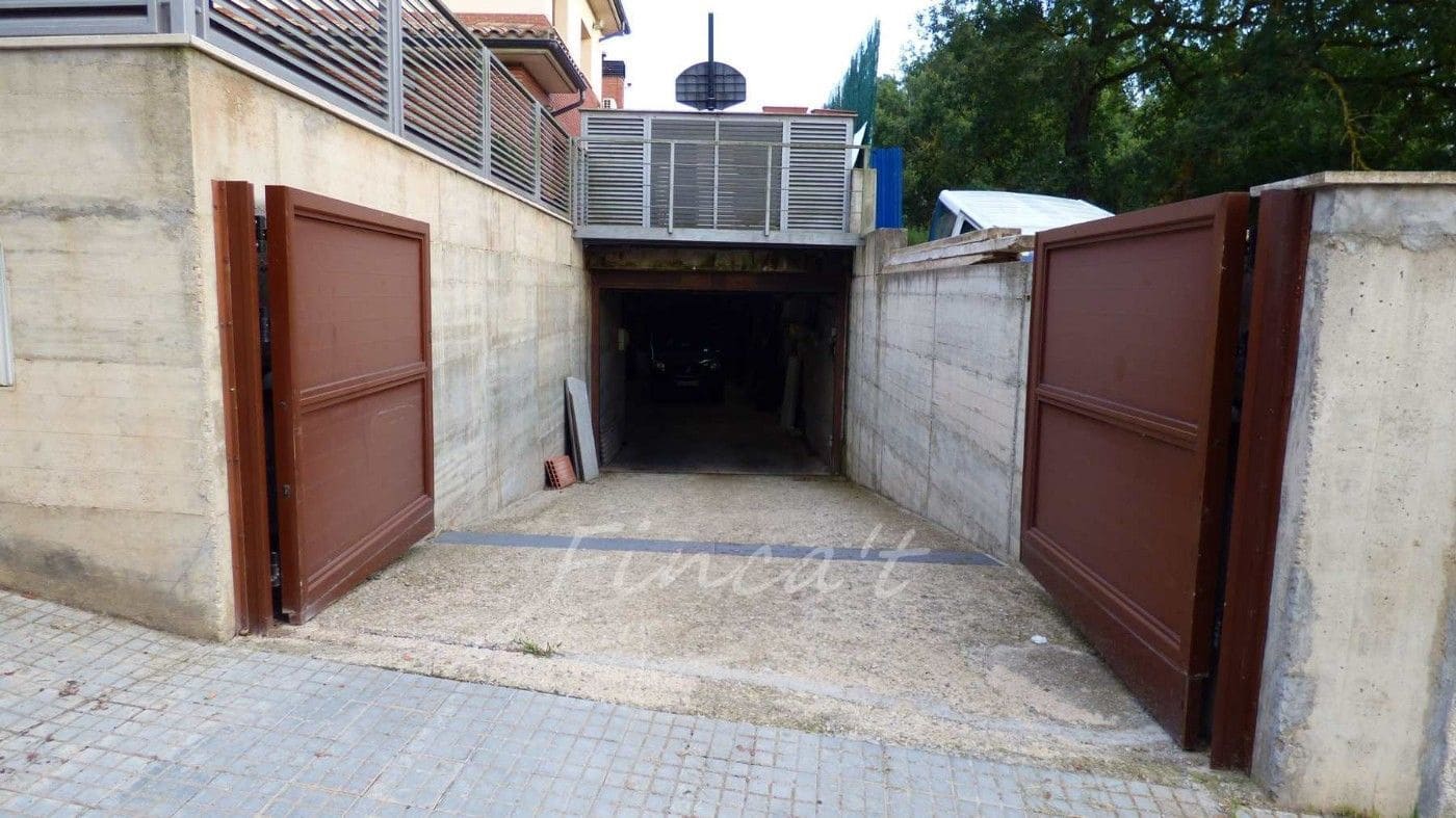 6 bedroom Villa for sale in Moia with pool garage - € 690,000 (Ref: 9420162)