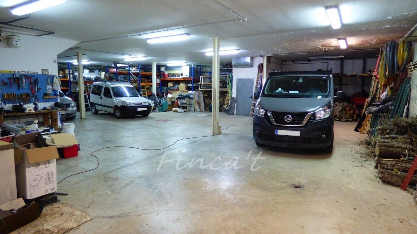 6 bedroom Villa for sale in Moia with pool garage - € 690,000 (Ref: 9420162)