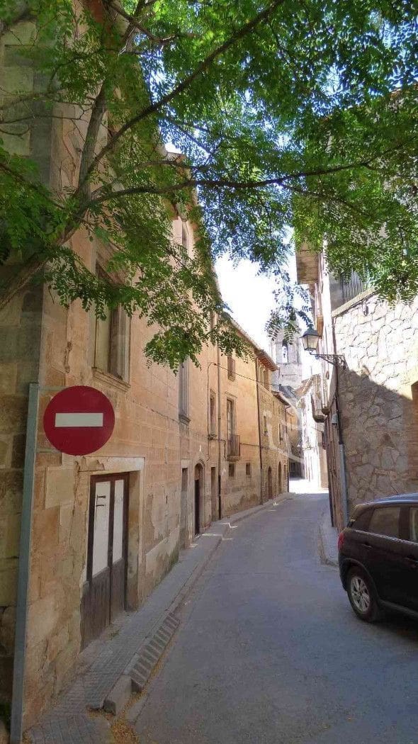 Townhouse for sale in Moia with garage - € 398,000 (Ref: 9420166)