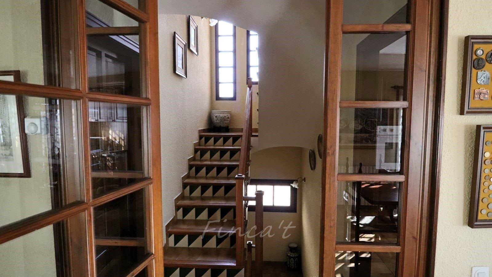 5 bedroom Townhouse for sale in Moia - € 330,000 (Ref: 9420168)