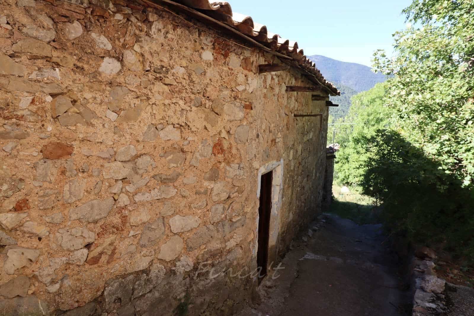 5 slaapkamer Finca/Landhuis te koop in Saldes - € 225.000 (Ref: 9420169)