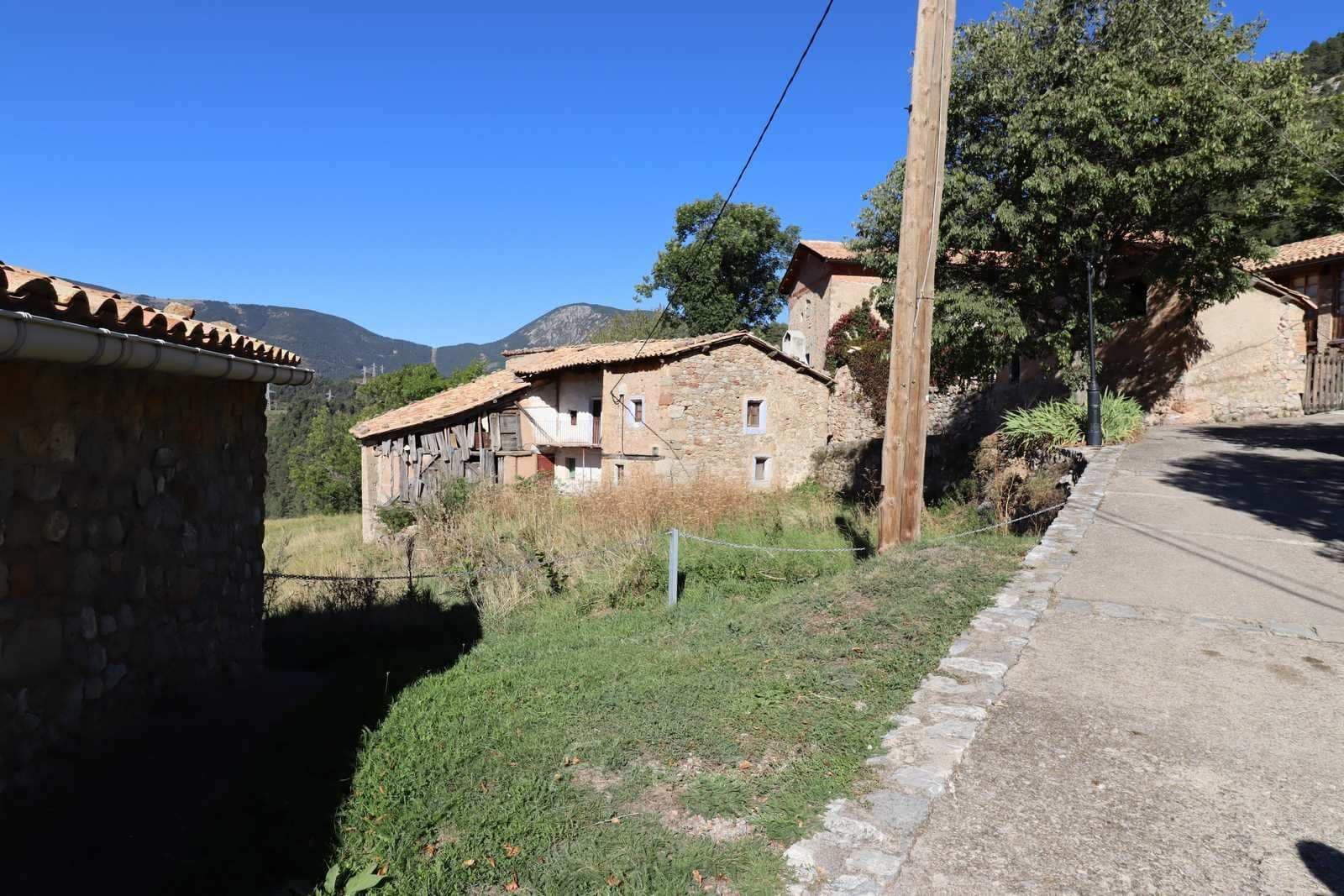 5 slaapkamer Finca/Landhuis te koop in Saldes - € 225.000 (Ref: 9420169)