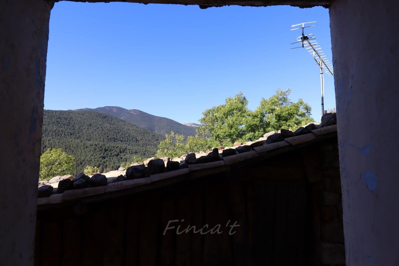 5 slaapkamer Finca/Landhuis te koop in Saldes - € 225.000 (Ref: 9420169)