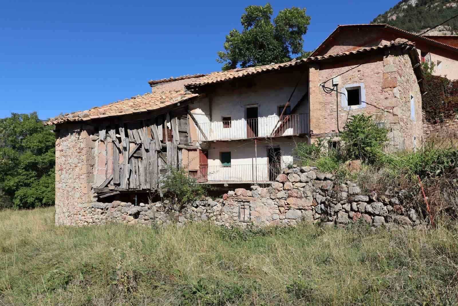 5 slaapkamer Finca/Landhuis te koop in Saldes - € 225.000 (Ref: 9420169)