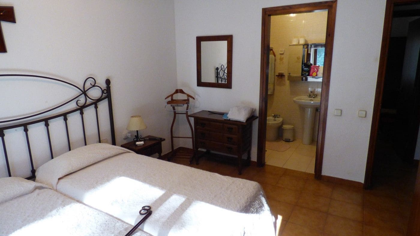 4 bedroom Finca/Country House for sale in Sant Quirze Safaja with garage - € 398,000 (Ref: 9420175)