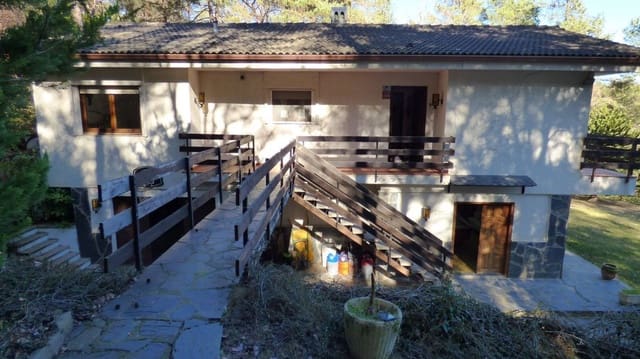 4 bedroom Finca/Country House for sale in Sant Quirze Safaja with garage - € 398,000 (Ref: 9420175)