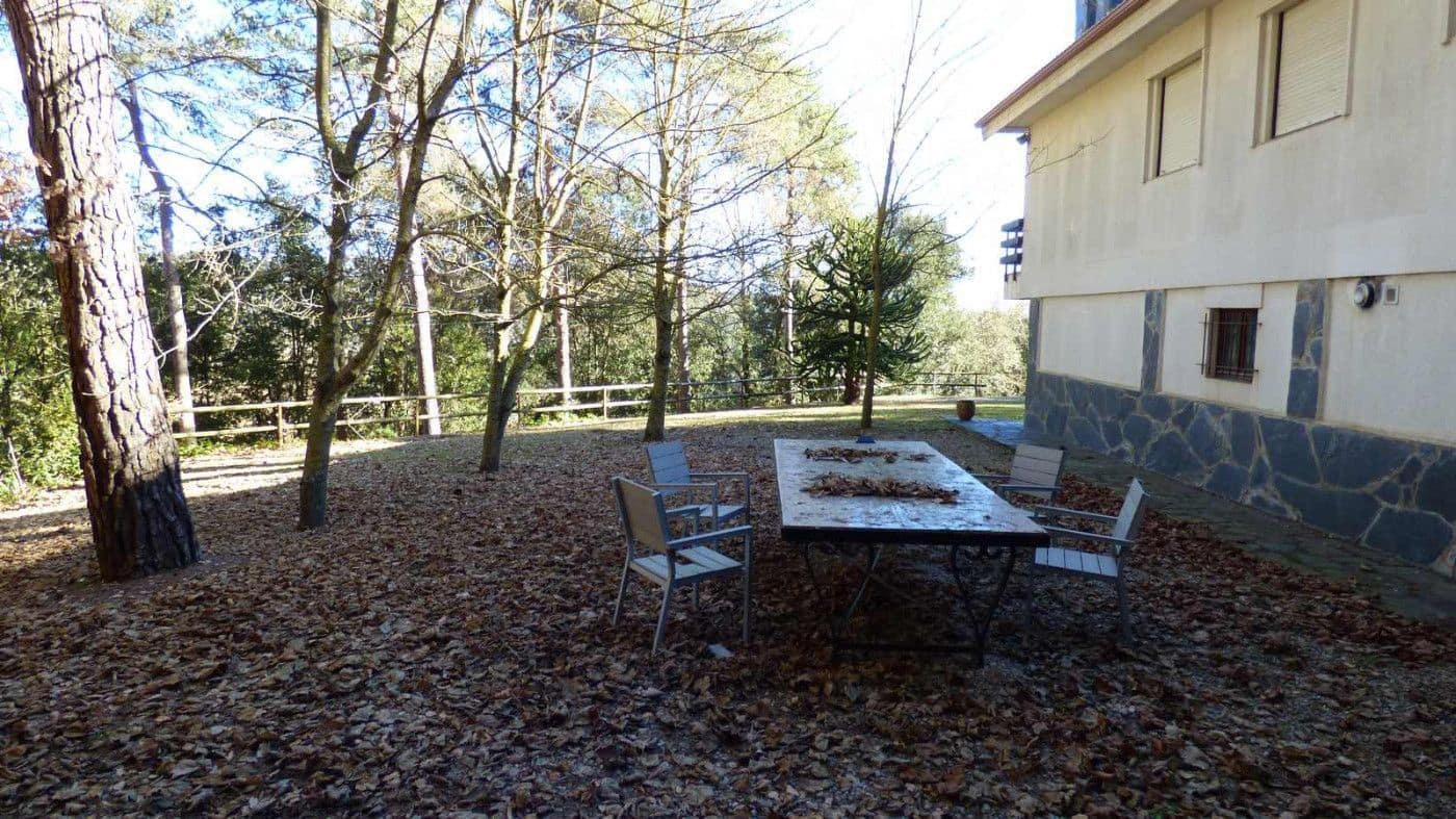 4 bedroom Finca/Country House for sale in Sant Quirze Safaja with garage - € 398,000 (Ref: 9420175)