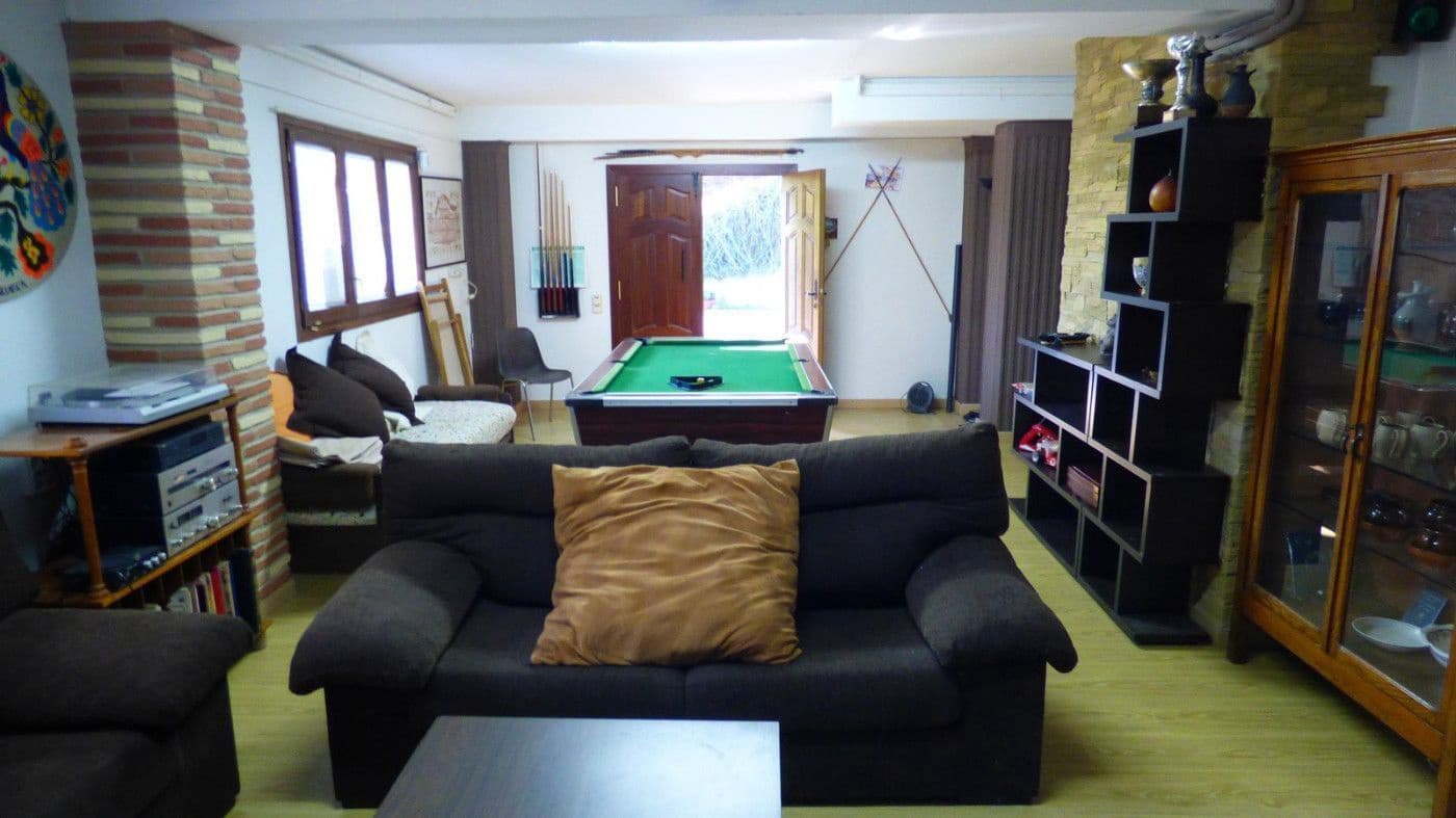 4 bedroom Finca/Country House for sale in Sant Quirze Safaja with garage - € 398,000 (Ref: 9420175)