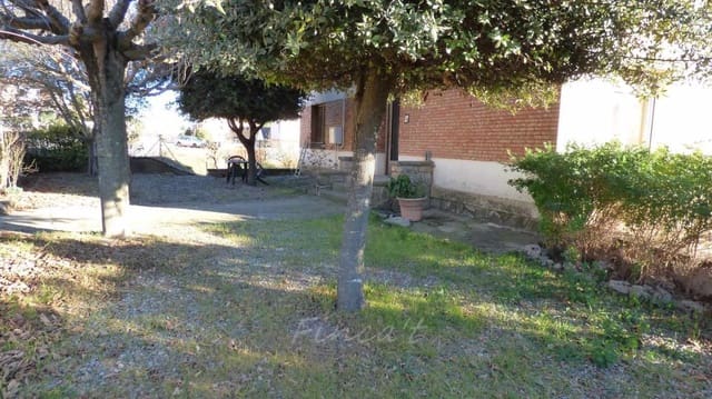 6 bedroom Villa for sale in Moià with garage - € 290,000 (Ref: 9420176)