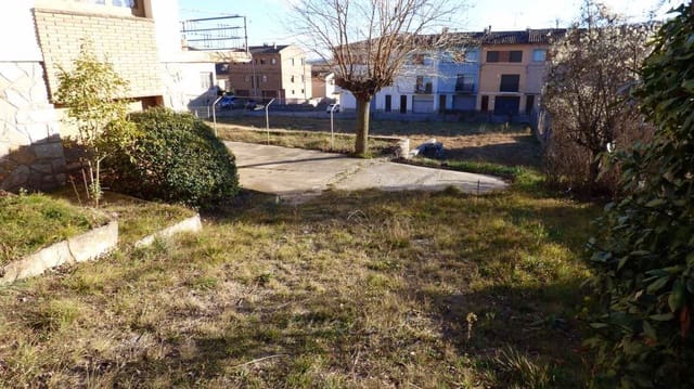 6 bedroom Villa for sale in Moià with garage - € 290,000 (Ref: 9420176)