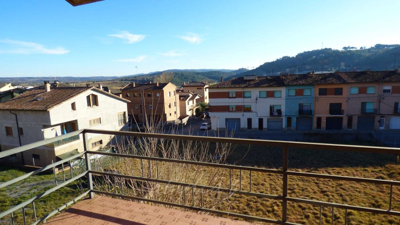 6 bedroom Villa for sale in Moia with garage - € 290,000 (Ref: 9420176)