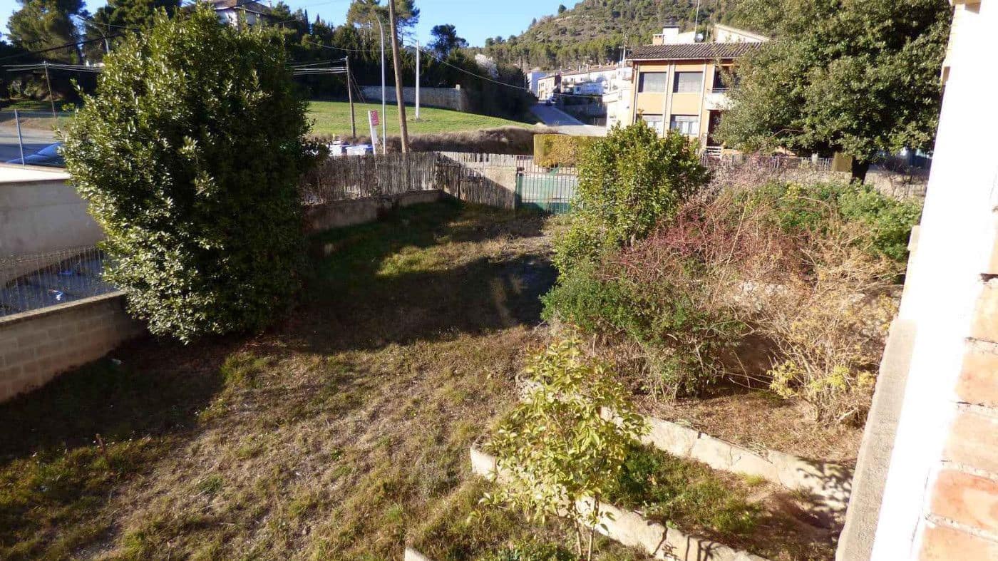 6 bedroom Villa for sale in Moia with garage - € 290,000 (Ref: 9420176)