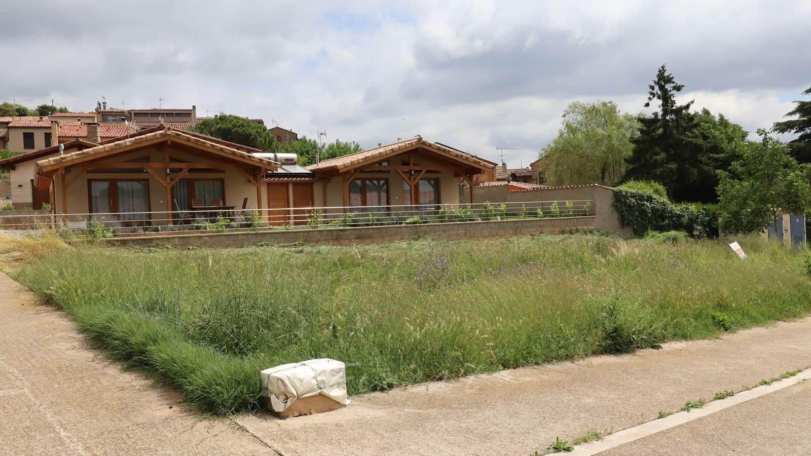 Building Plot for sale in L'Estany - € 85,000 (Ref: 9420178)