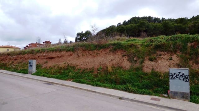 Byggetomt til salgs i Moià - € 45 000 (Ref: 9420181)