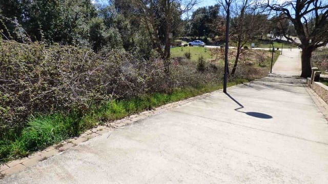 Terreno para Construção para venda em Barcelona cidade - 104 000 € (Ref: 9420183)