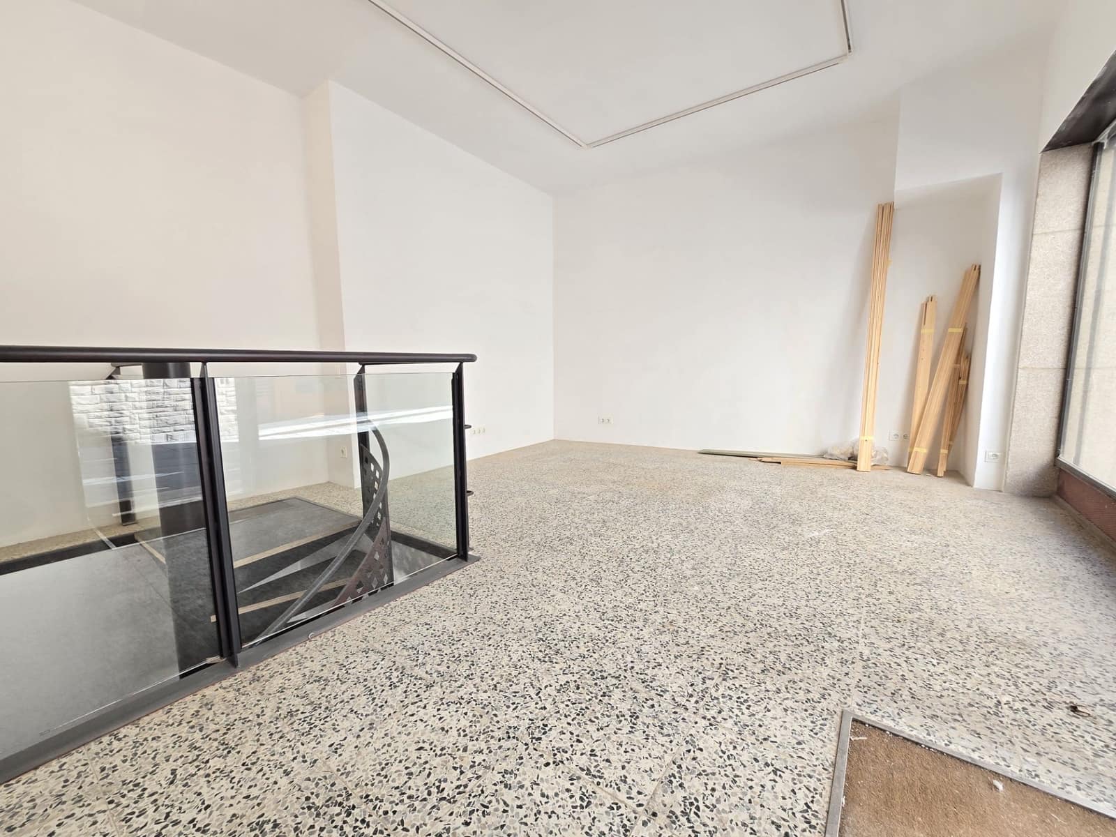 Komercyjne do wynajęcia w Moia - 475 € (Ref: 9420189)