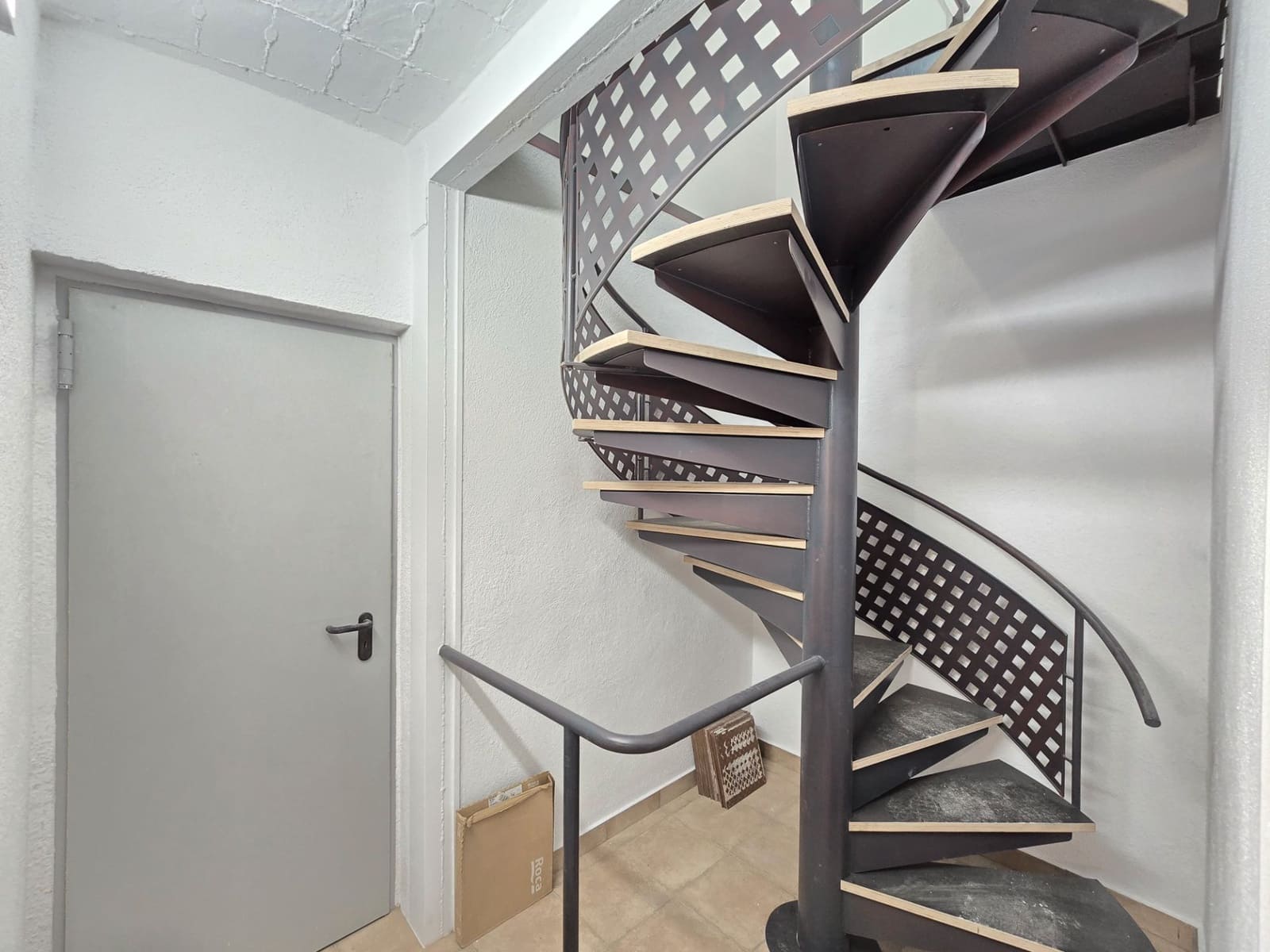 Komercyjne do wynajęcia w Moia - 475 € (Ref: 9420189)