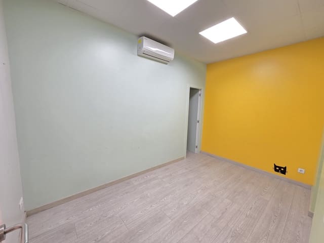 Komercyjne do wynajęcia w Moià - 650 € (Ref: 9420190)