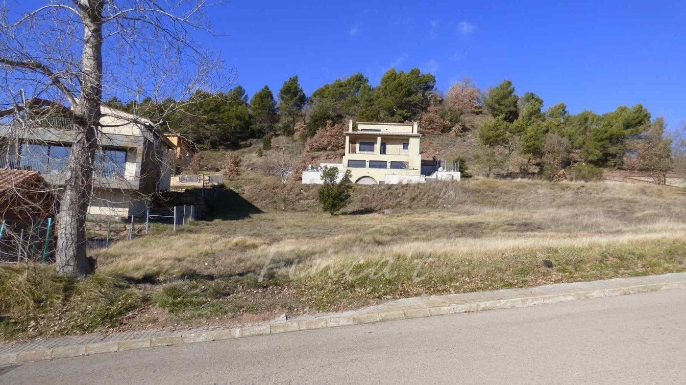 Byggegrund til salg i Barcelona by - € 50.000 (Ref: 9420191)