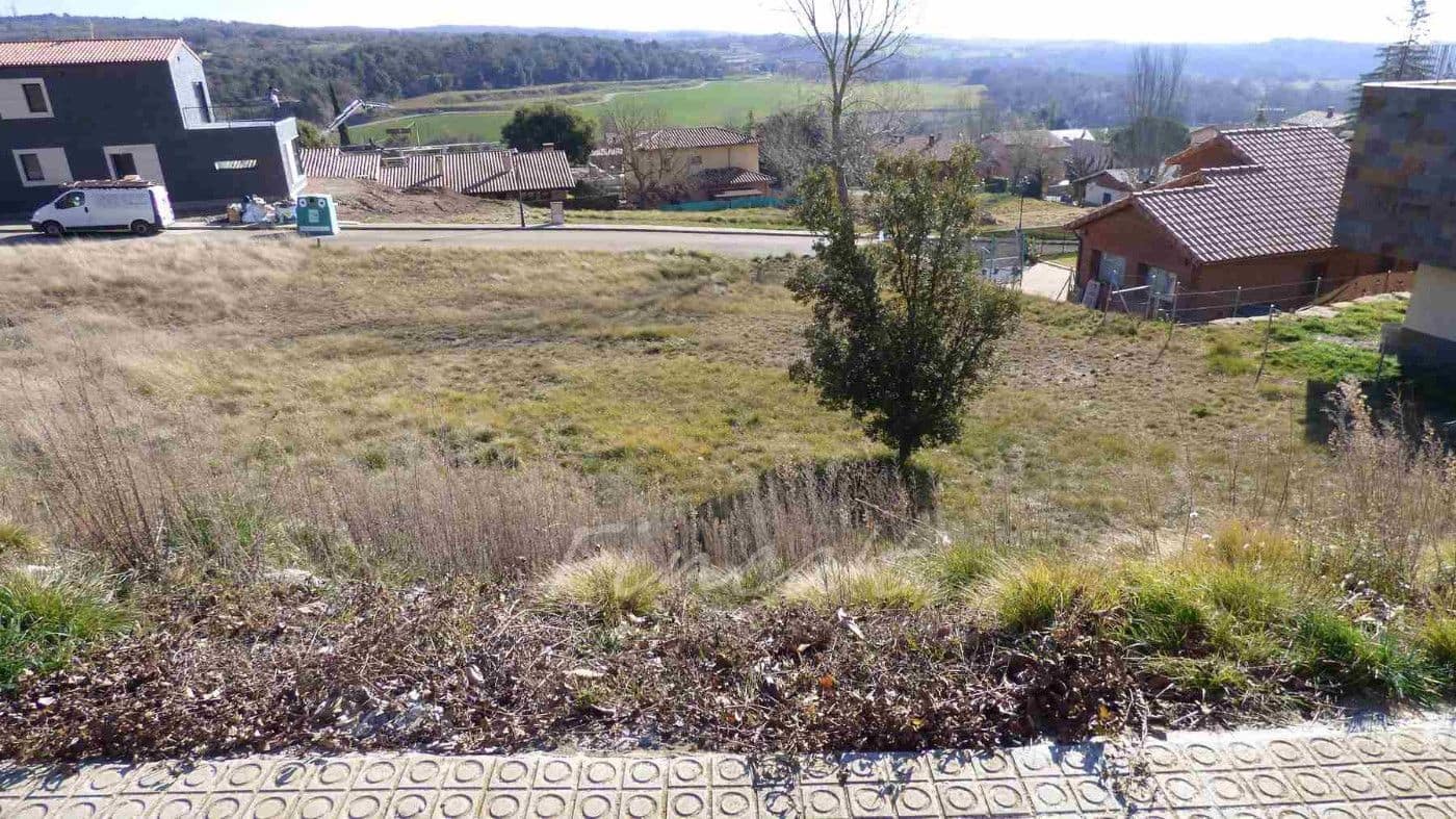 Byggegrund til salg i Barcelona by - € 50.000 (Ref: 9420191)