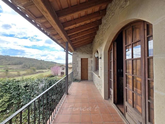 5 chambre Maison de Ville à vendre à Collsuspina avec garage - 630 000 € (Ref: 9420195)