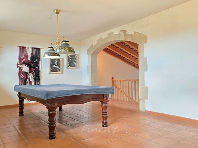 5 chambre Maison de Ville à vendre à Collsuspina avec garage - 630 000 € (Ref: 9420195)