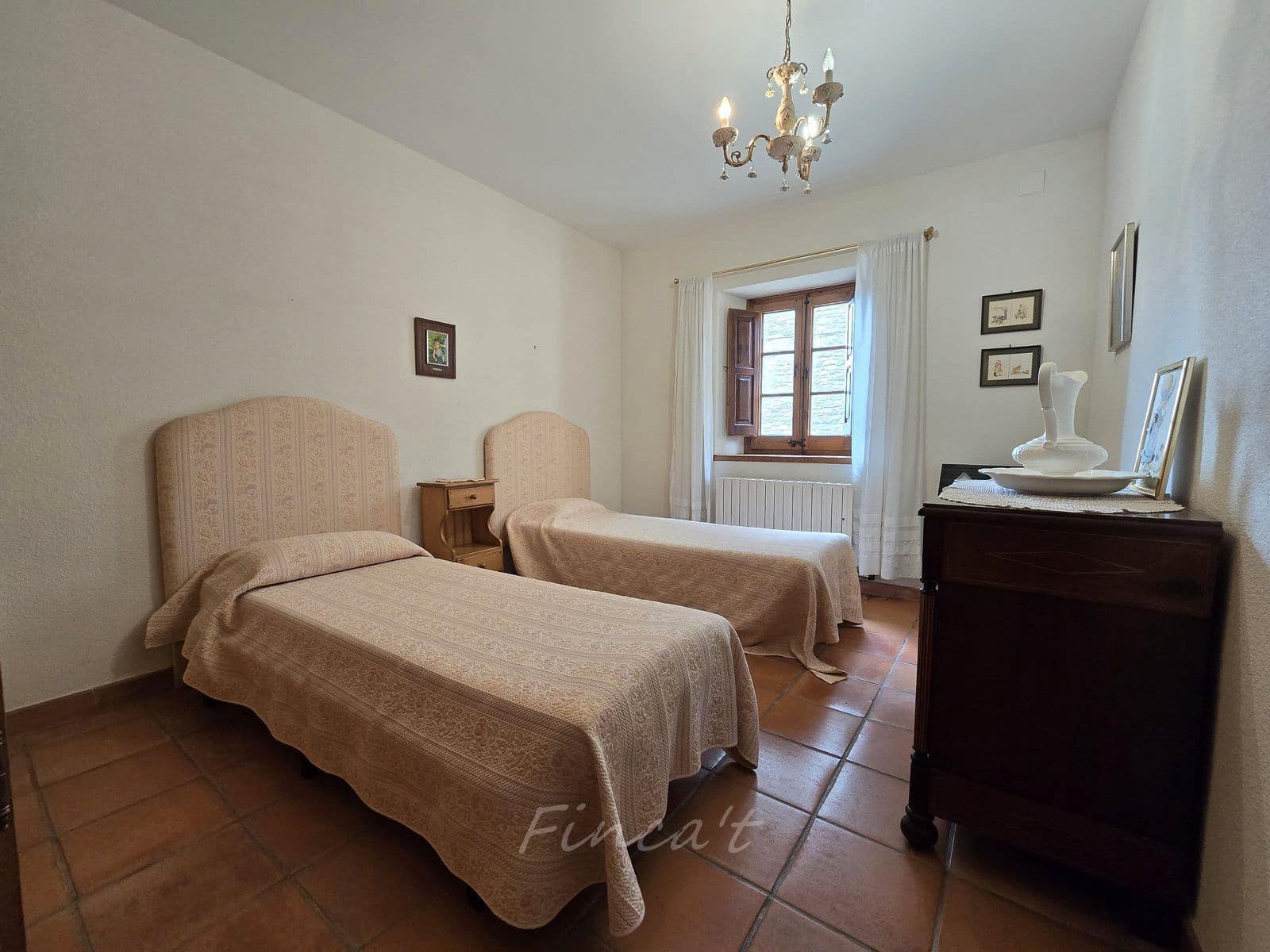 5 chambre Maison de Ville à vendre à Collsuspina avec garage - 630 000 € (Ref: 9420195)