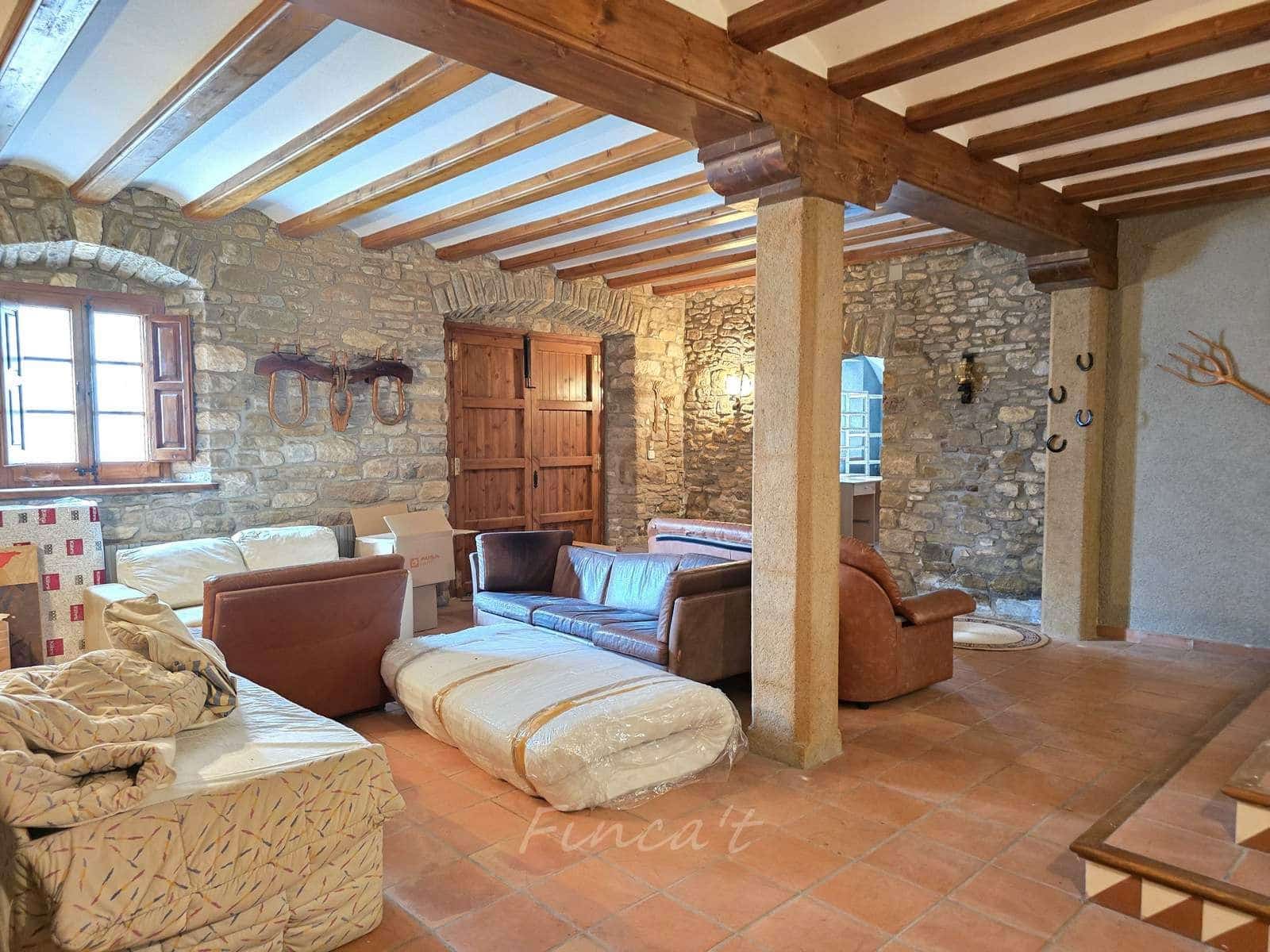 5 chambre Maison de Ville à vendre à Collsuspina avec garage - 630 000 € (Ref: 9420195)