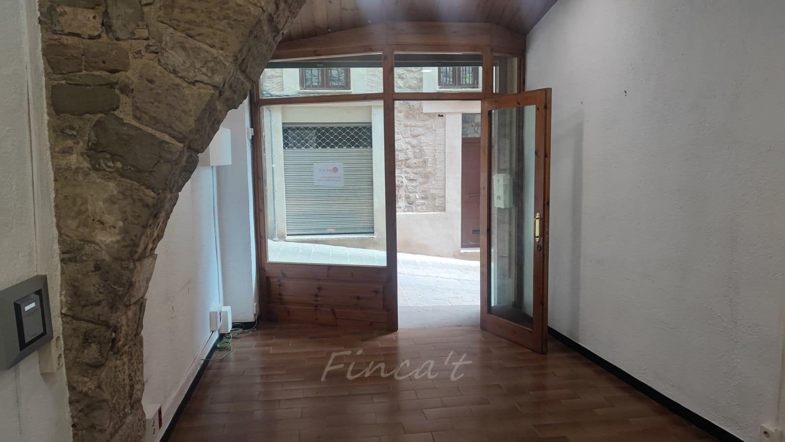 Komercyjne do wynajęcia w Moia - 375 € (Ref: 9420198)