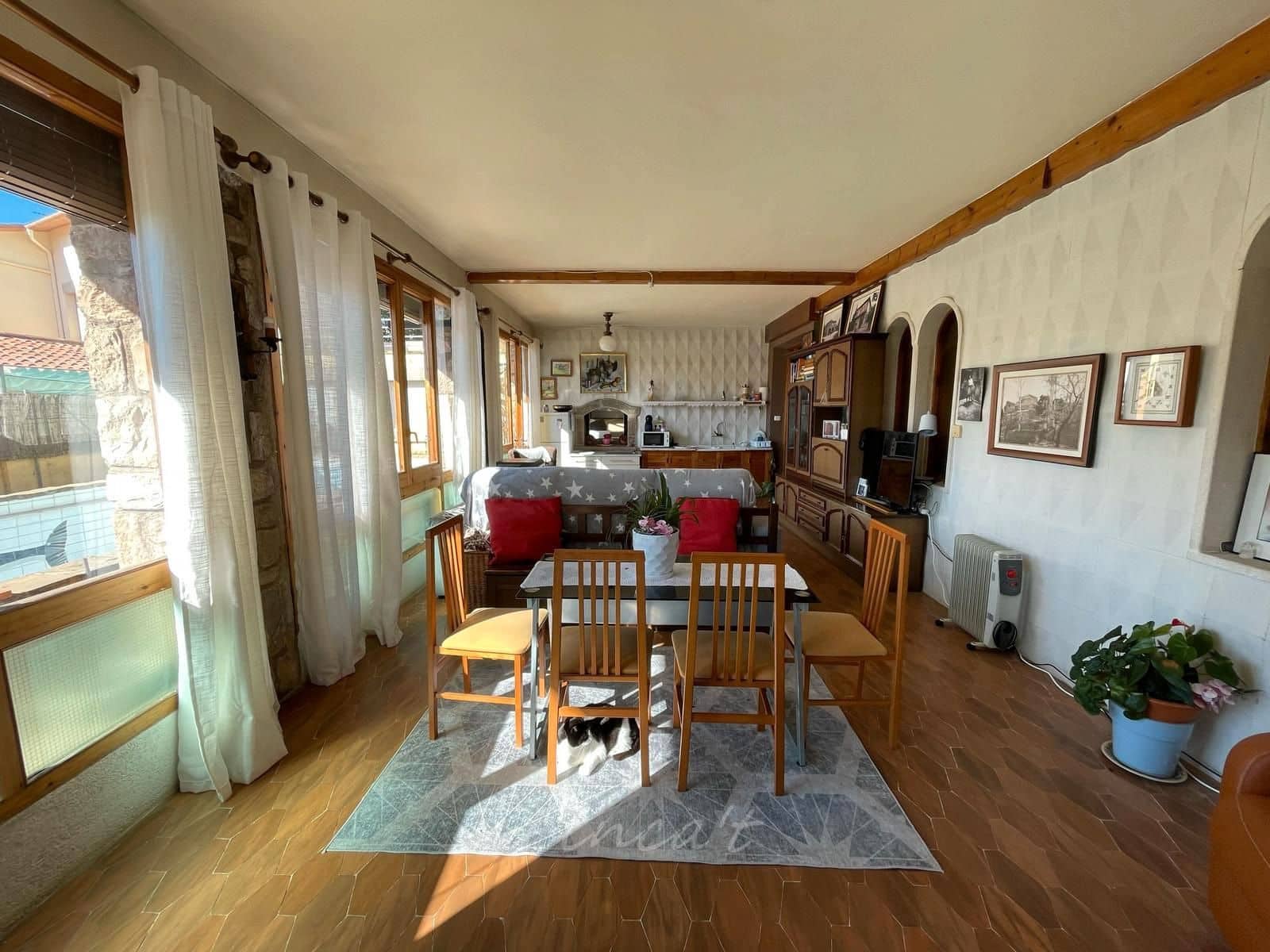 6 bedroom Townhouse for sale in Moia with pool - € 349,000 (Ref: 9420199)