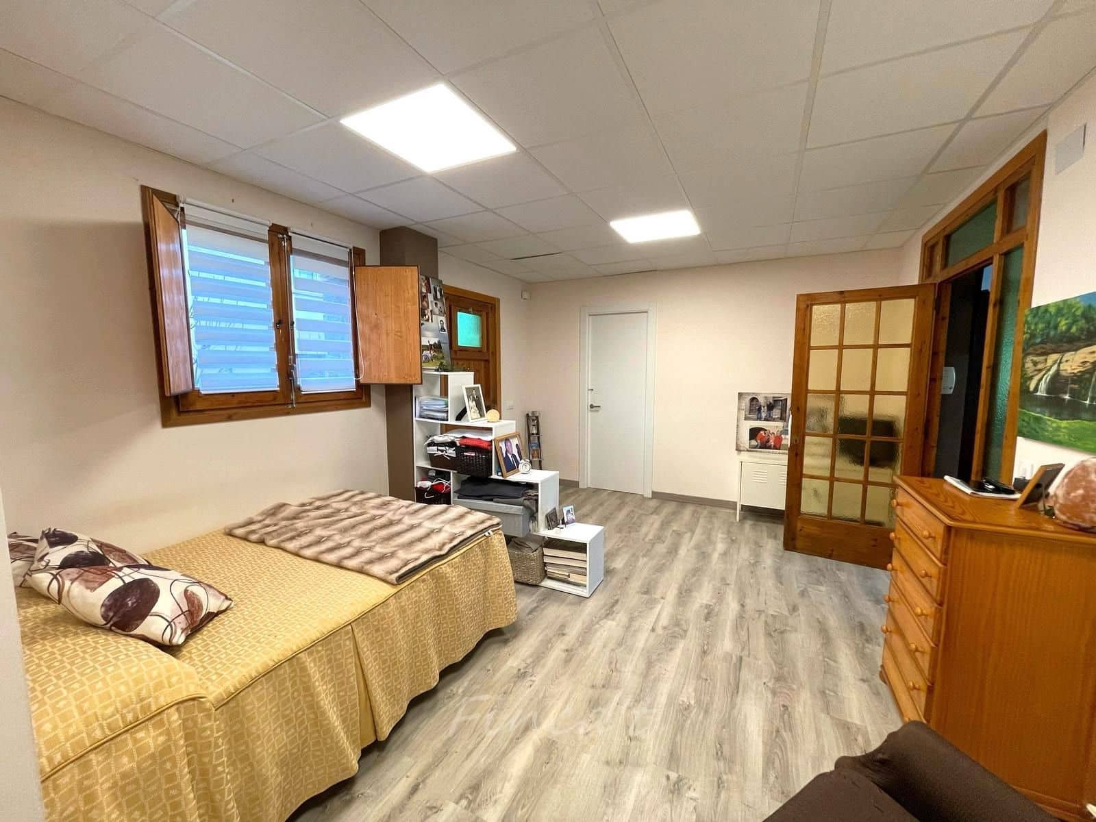 6 bedroom Townhouse for sale in Moia with pool - € 349,000 (Ref: 9420199)