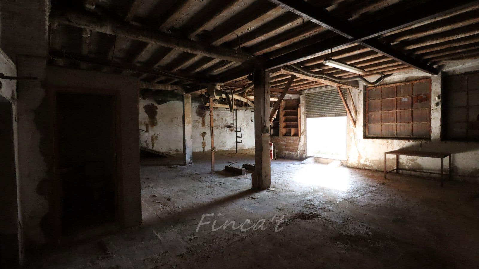 Commercial for sale in Moia - € 590,000 (Ref: 9420200)