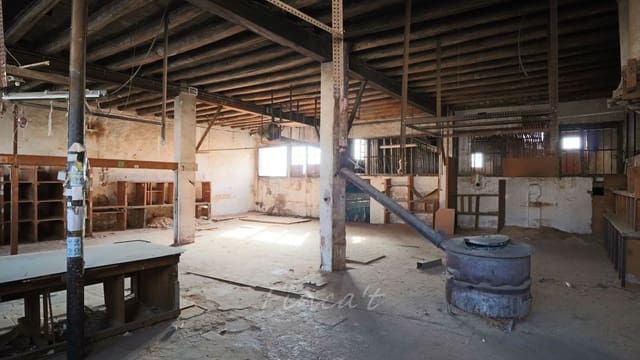 Commercial for sale in Moià - € 590,000 (Ref: 9420200)