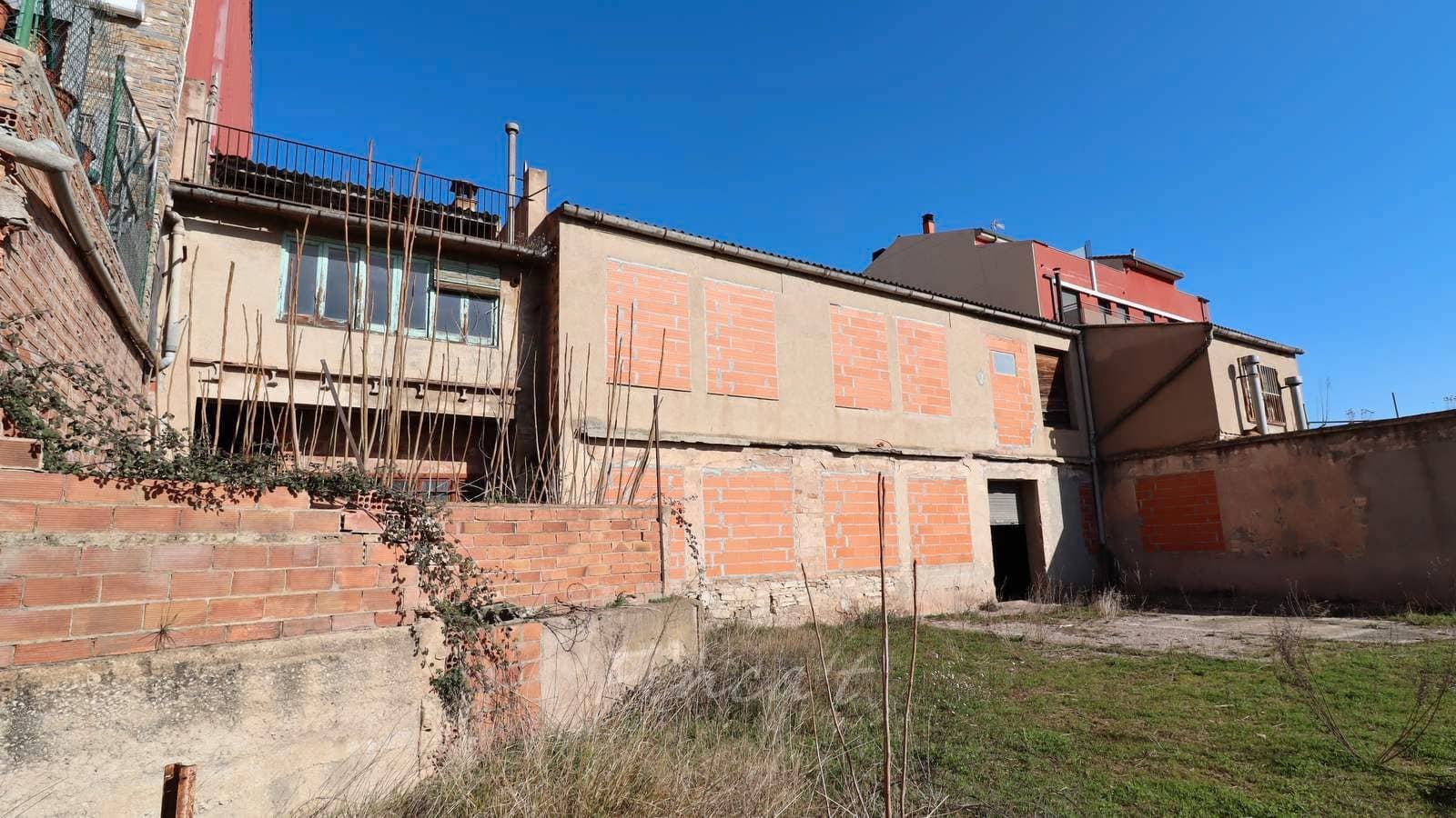 Commercial for sale in Moia - € 590,000 (Ref: 9420200)