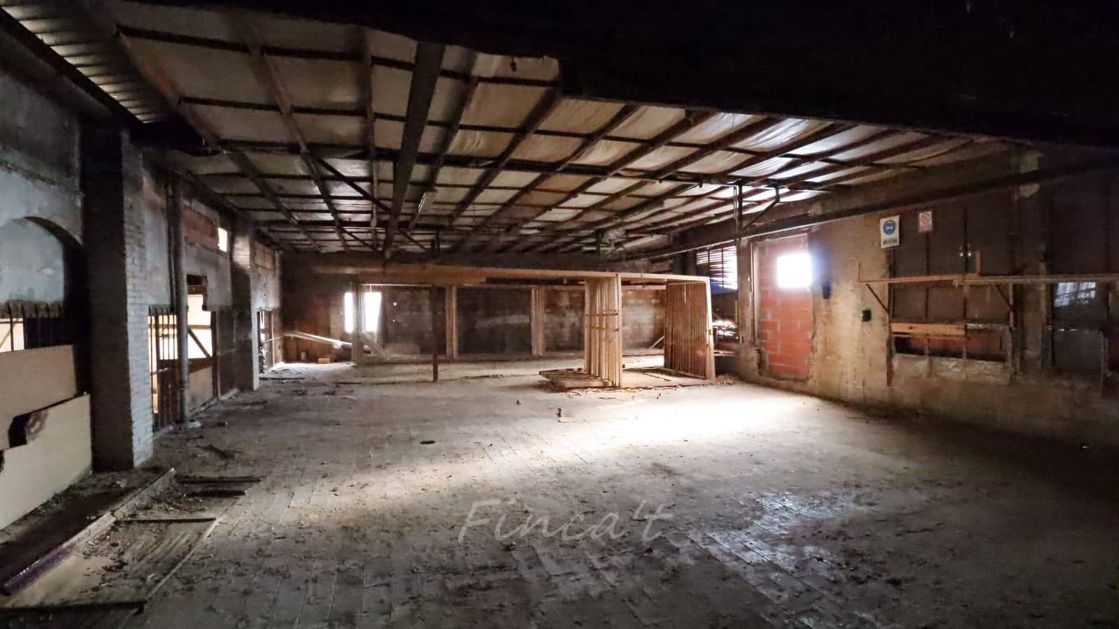 Commercial for sale in Moia - € 590,000 (Ref: 9420200)