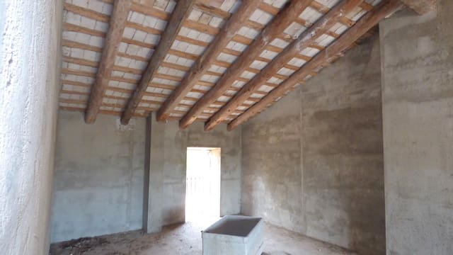 Townhouse for sale in Moià - € 150,000 (Ref: 9420201)