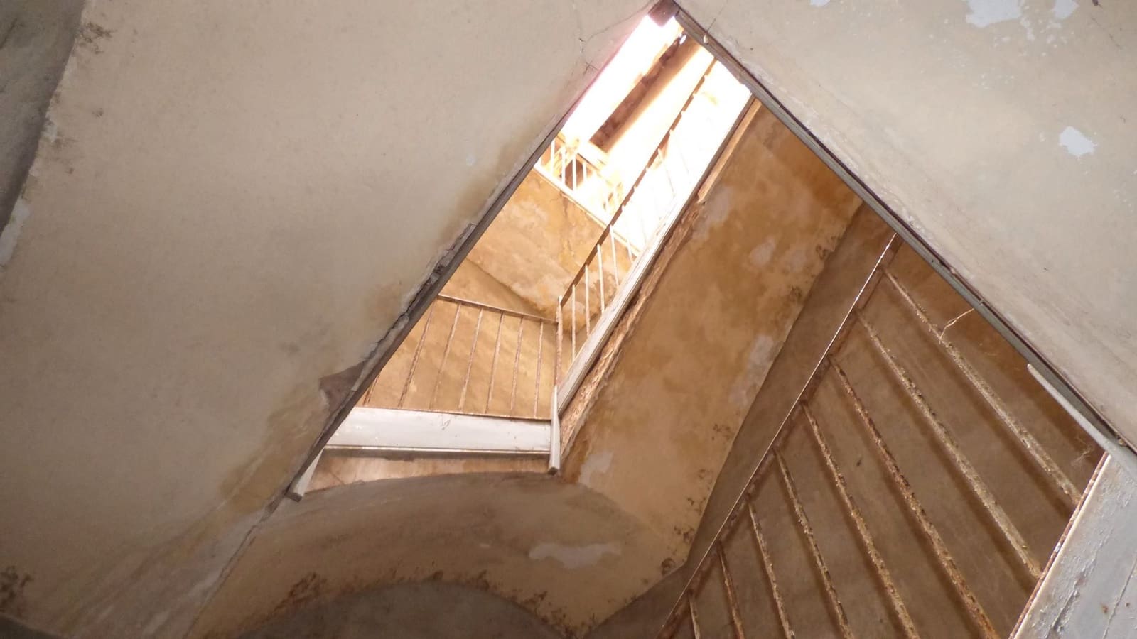 Townhouse for sale in Moia - € 150,000 (Ref: 9420201)