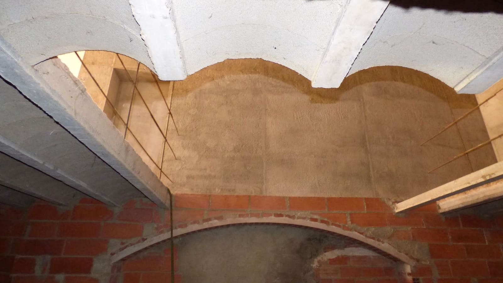 Townhouse for sale in Moia - € 150,000 (Ref: 9420201)